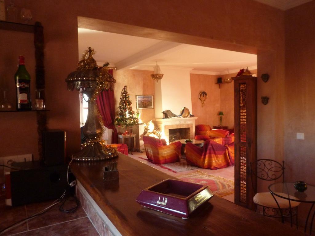 Bed and Breakfast Les Tourmalines Afeggou Esterno foto