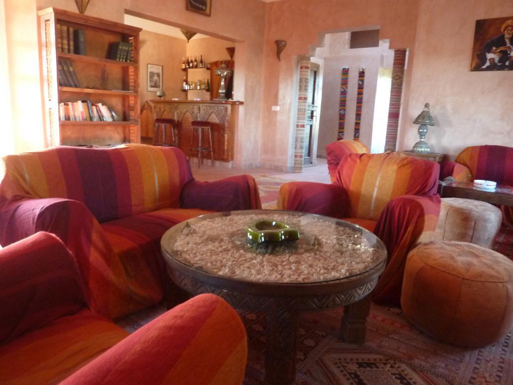 Bed and Breakfast Les Tourmalines Afeggou Esterno foto