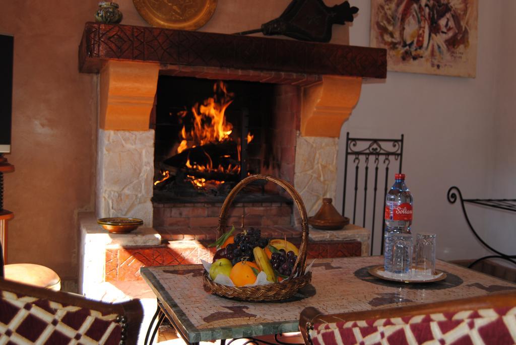 Bed and Breakfast Les Tourmalines Afeggou Esterno foto