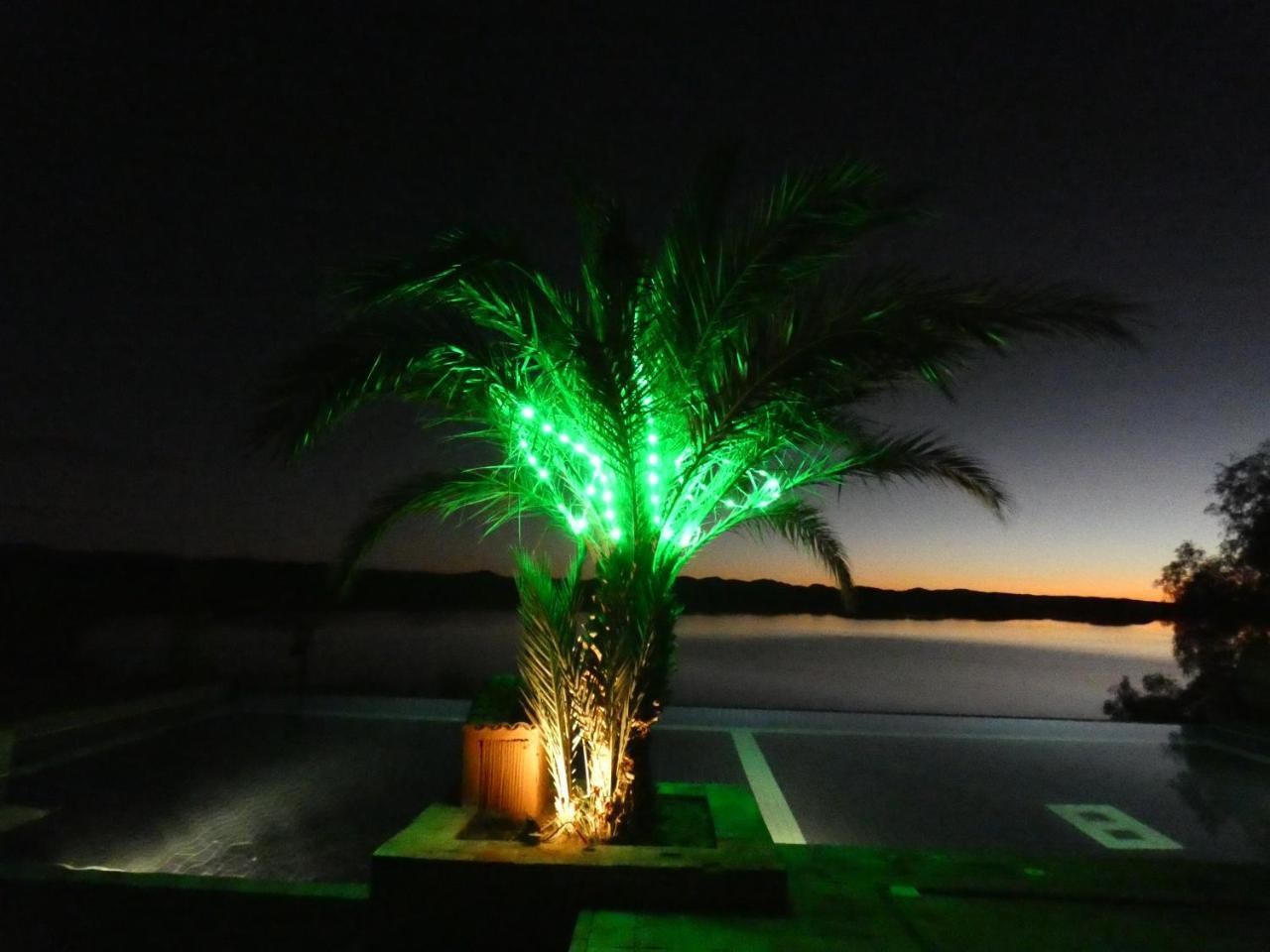 Bed and Breakfast Les Tourmalines Afeggou Esterno foto